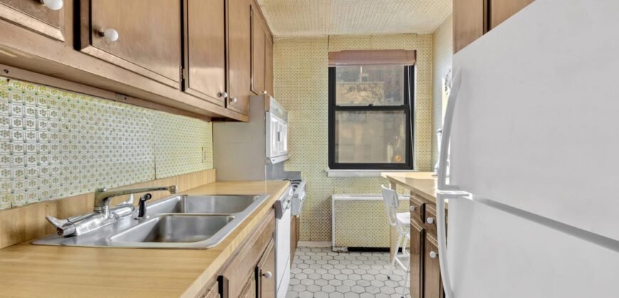 420 East 51st Street, Unit 3E, Manhattan, NY