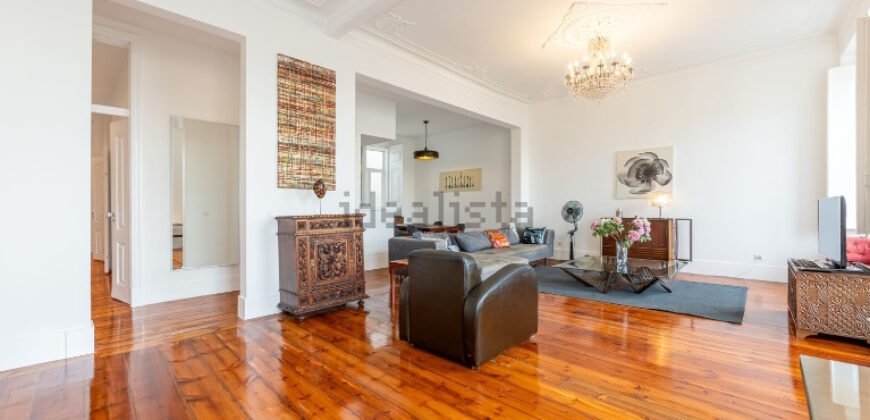 2 Bedroom Apartment in Lisbon on Rua dos Bacalhoeiros