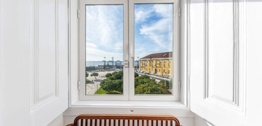 2 Bedroom Apartment in Lisbon on Rua dos Bacalhoeiros