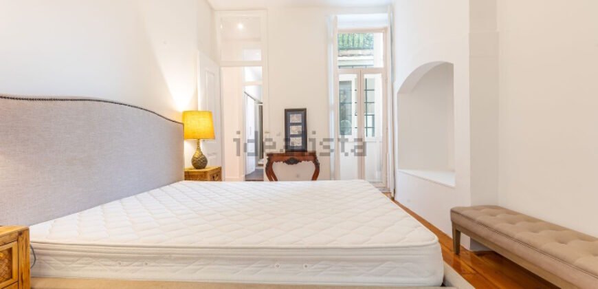 2 Bedroom Apartment in Lisbon on Rua dos Bacalhoeiros