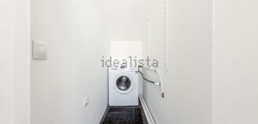 2 Bedroom Apartment in Lisbon on Rua dos Bacalhoeiros